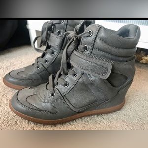 Women's Aldo grey leather wedge sneakers